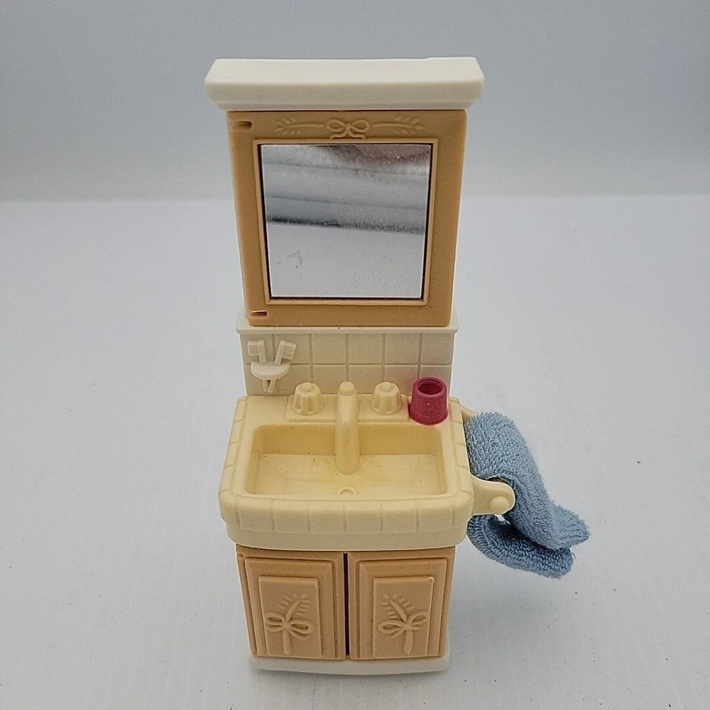 1999 Fisher Price Loving Family Dollhouse Bathroom Sink Mirror Medicine Cabinet